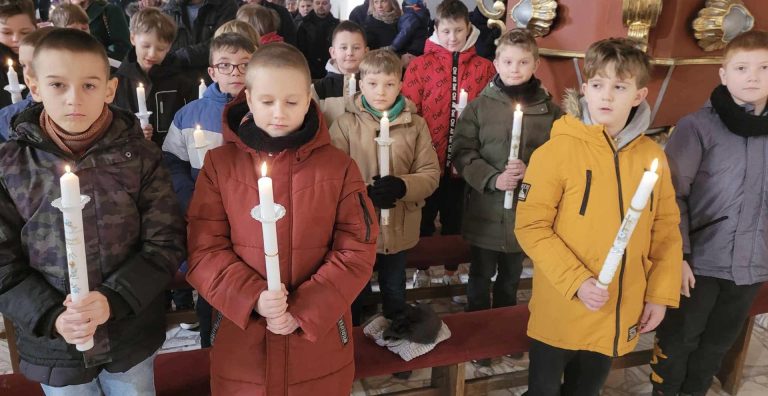 Uroczystość odnowienia przyrzeczeń chrzcielnych